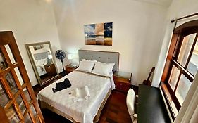 Quartos Aconchegantes em Casa Gigante no meio do Brooklin